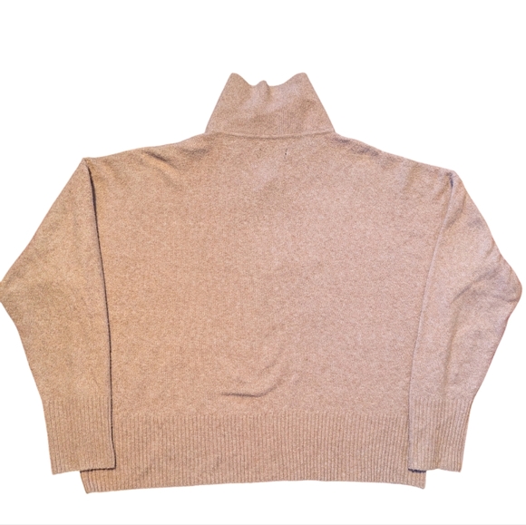 Simply Vera Vera Wang Cashmere Blend Minimalist Pullover Sweater - Picture 3 of 7